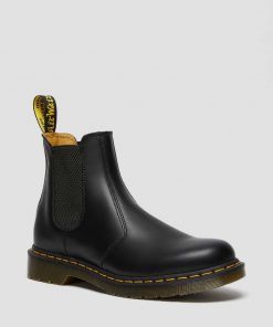 Dr. Martens 2976 Smooth Leather Chelsea Boots Black