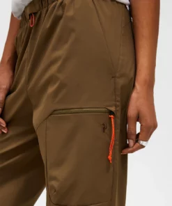 Peak Performance Outdoor Cargo Pants Women Meadow Moss